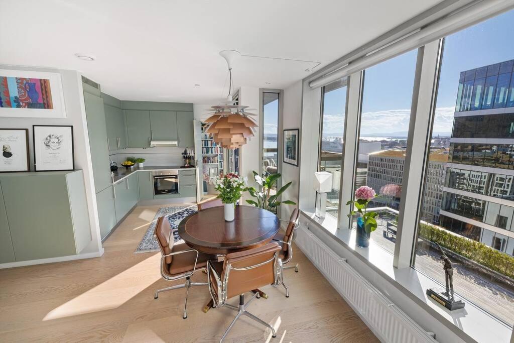 Modern 2Bed Room Sea View Apartment @ Oslo Barcode エクステリア 写真