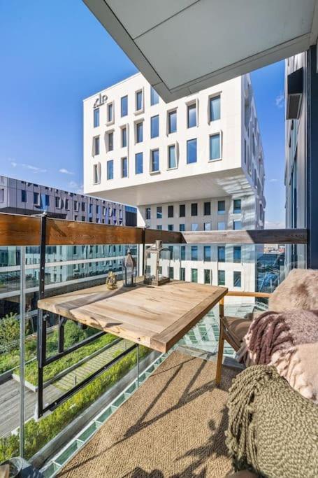 Modern 2Bed Room Sea View Apartment @ Oslo Barcode エクステリア 写真